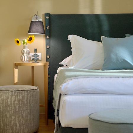 Mirivili Rooms & Suites Athens Exterior photo